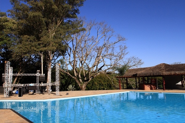 Área das piscinas no Espaço Villa Ventura 